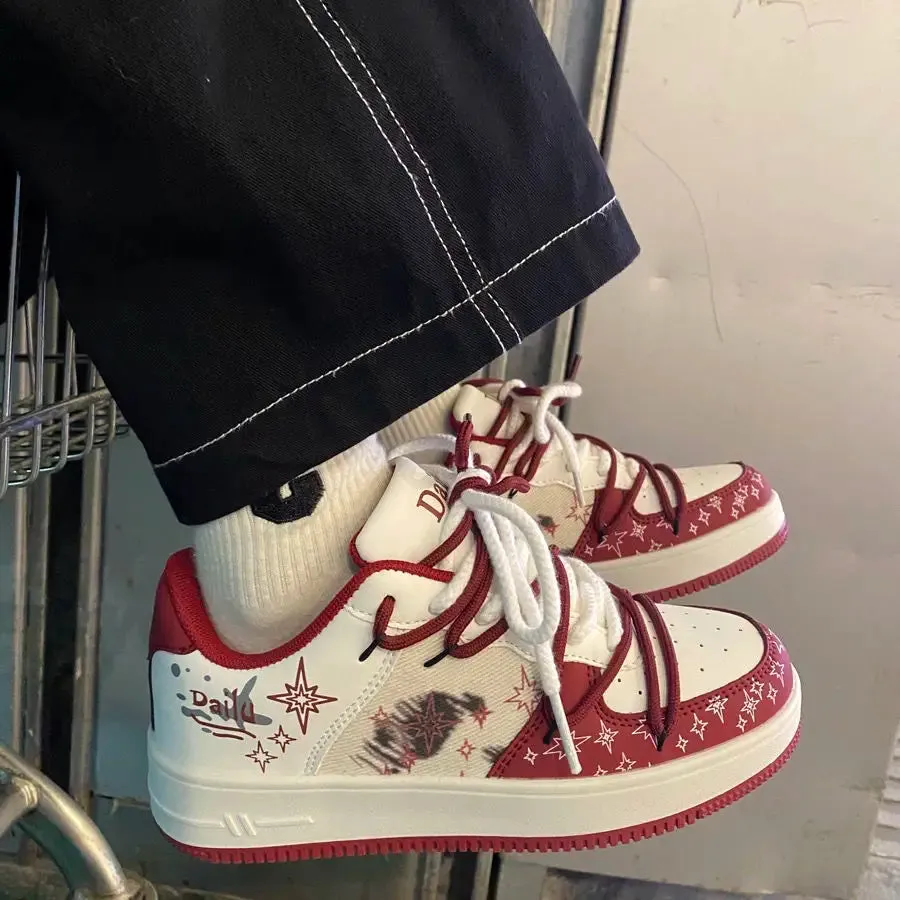 ADVBRIDGE  -  Vintage Red Womens Volcanise Shoes Chic Versatile Graffiti Skateboard Shoes Round Toe Breathable Womens Casual Shoes