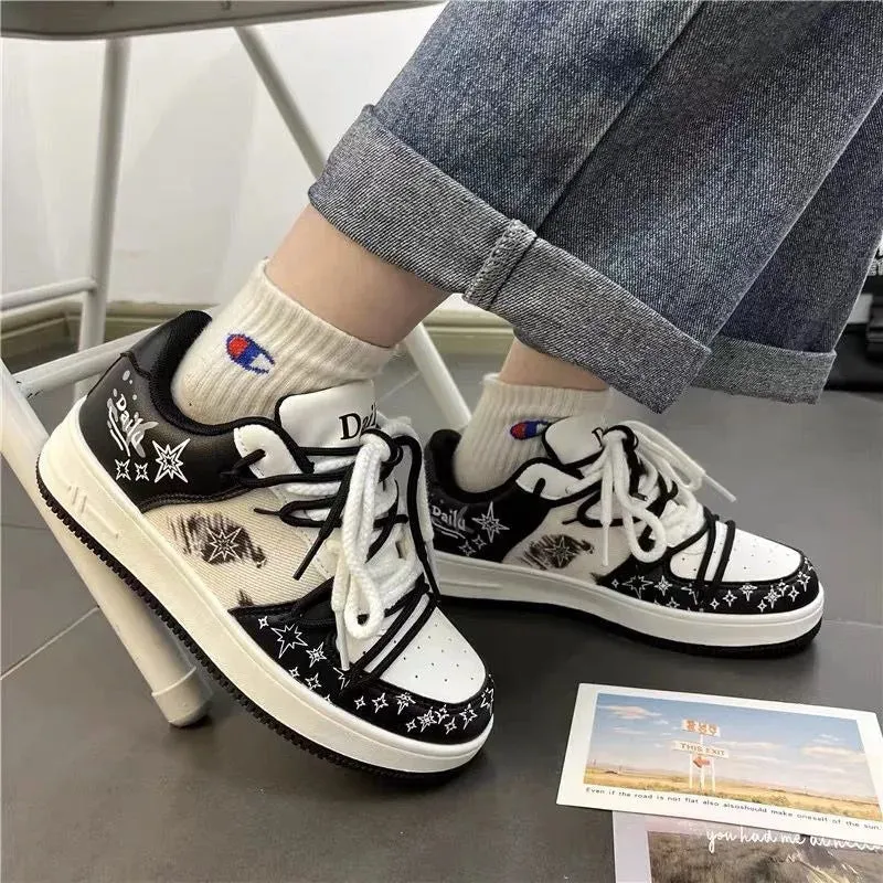 ADVBRIDGE  -  Vintage Red Womens Volcanise Shoes Chic Versatile Graffiti Skateboard Shoes Round Toe Breathable Womens Casual Shoes