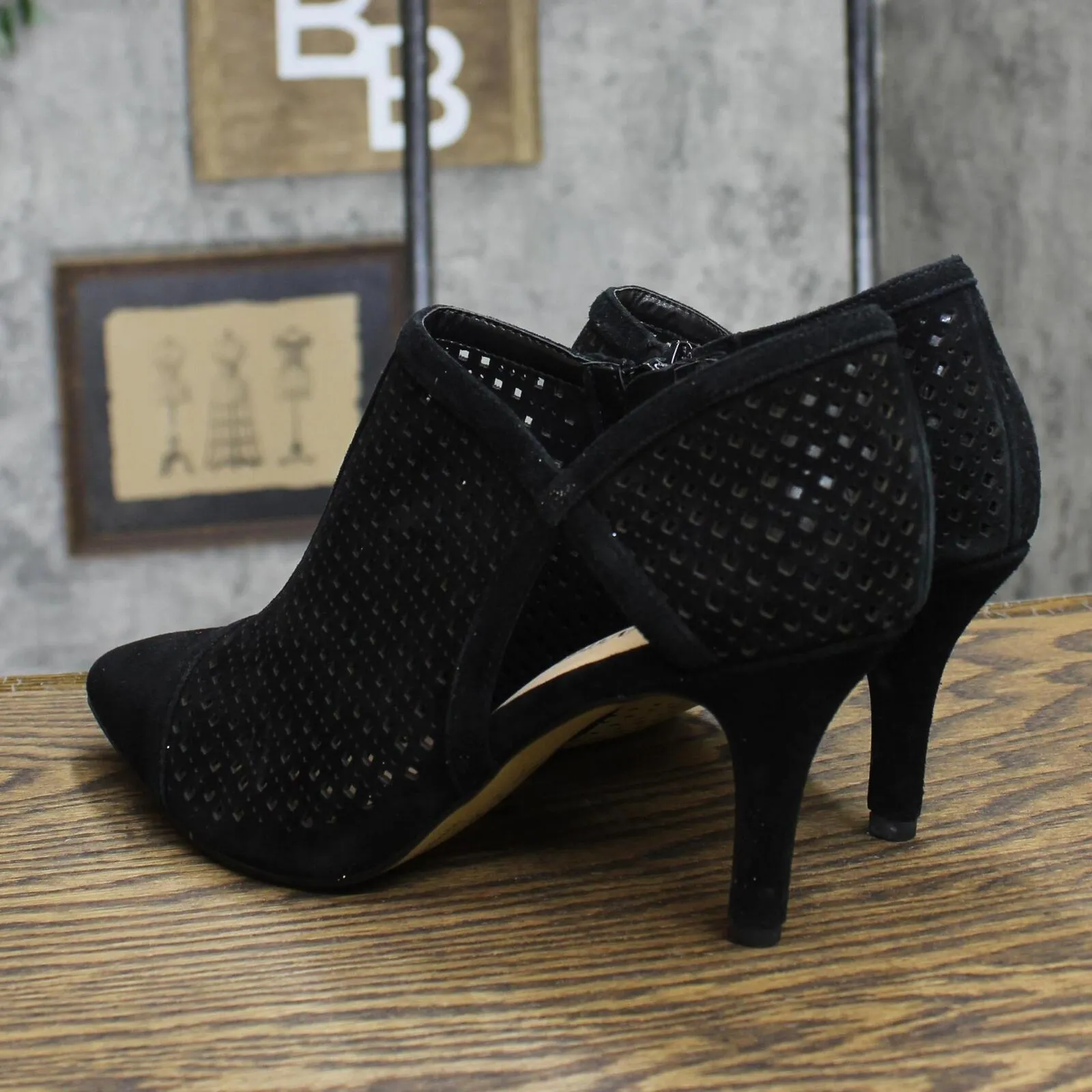 Bella Vita Womens Suede Tiana Pump Heeled Shoes TIANA Black 10WW