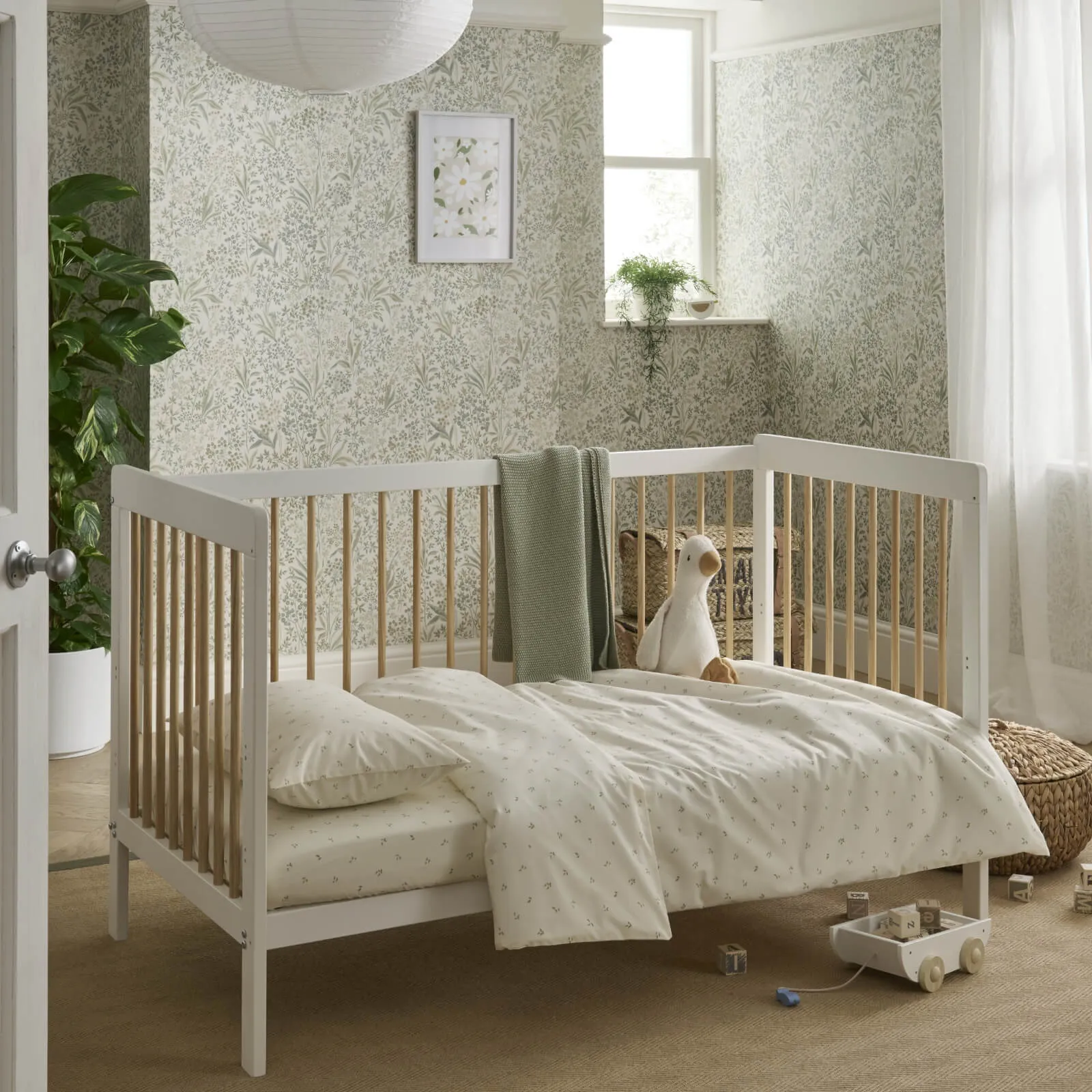 CuddleCo Nola 3 Piece Room Set in White & Natural