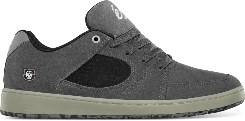 eS ACCEL SLIM x SANTS Skate Shoes