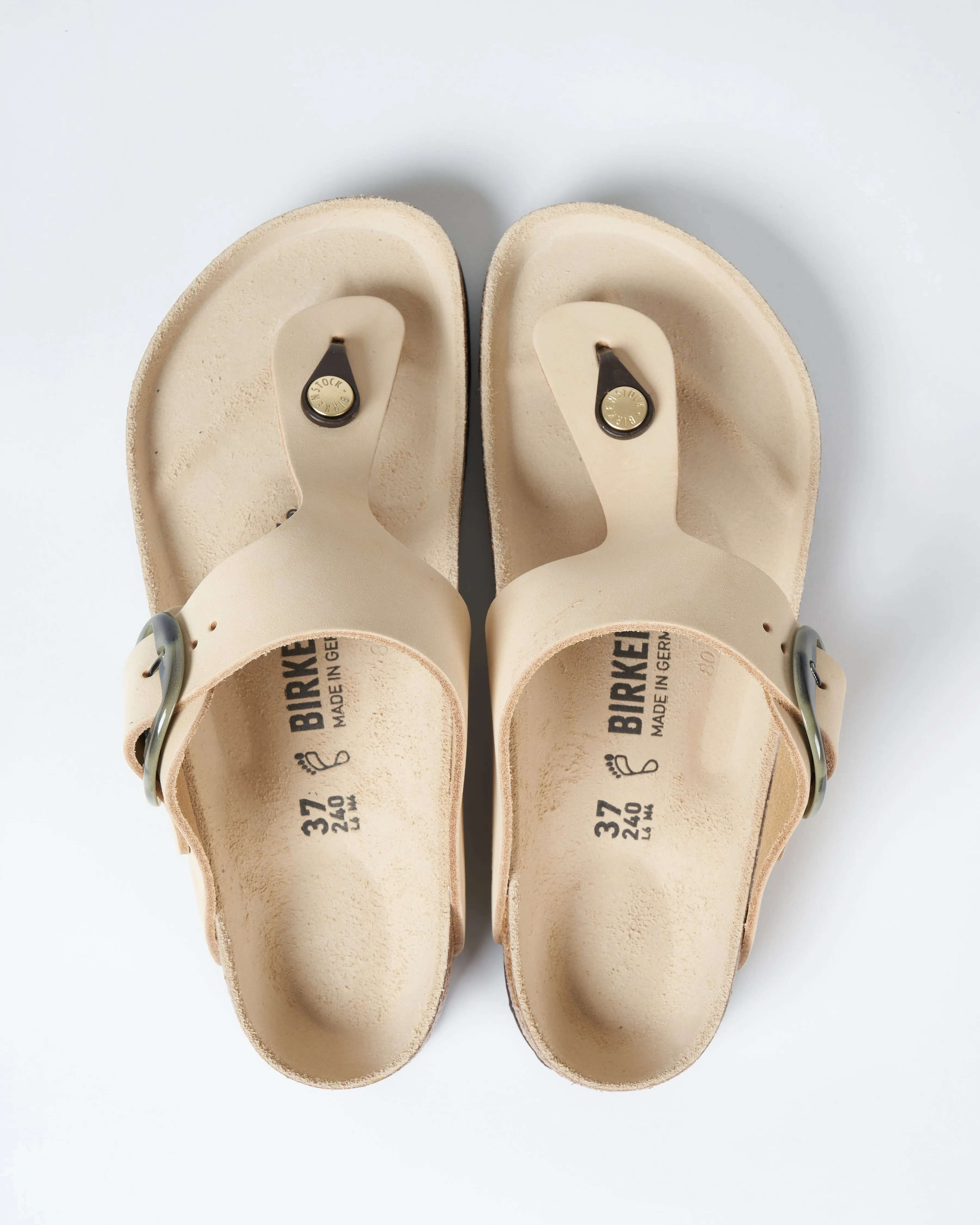 gizeh big buckle sandal - nubuck almond