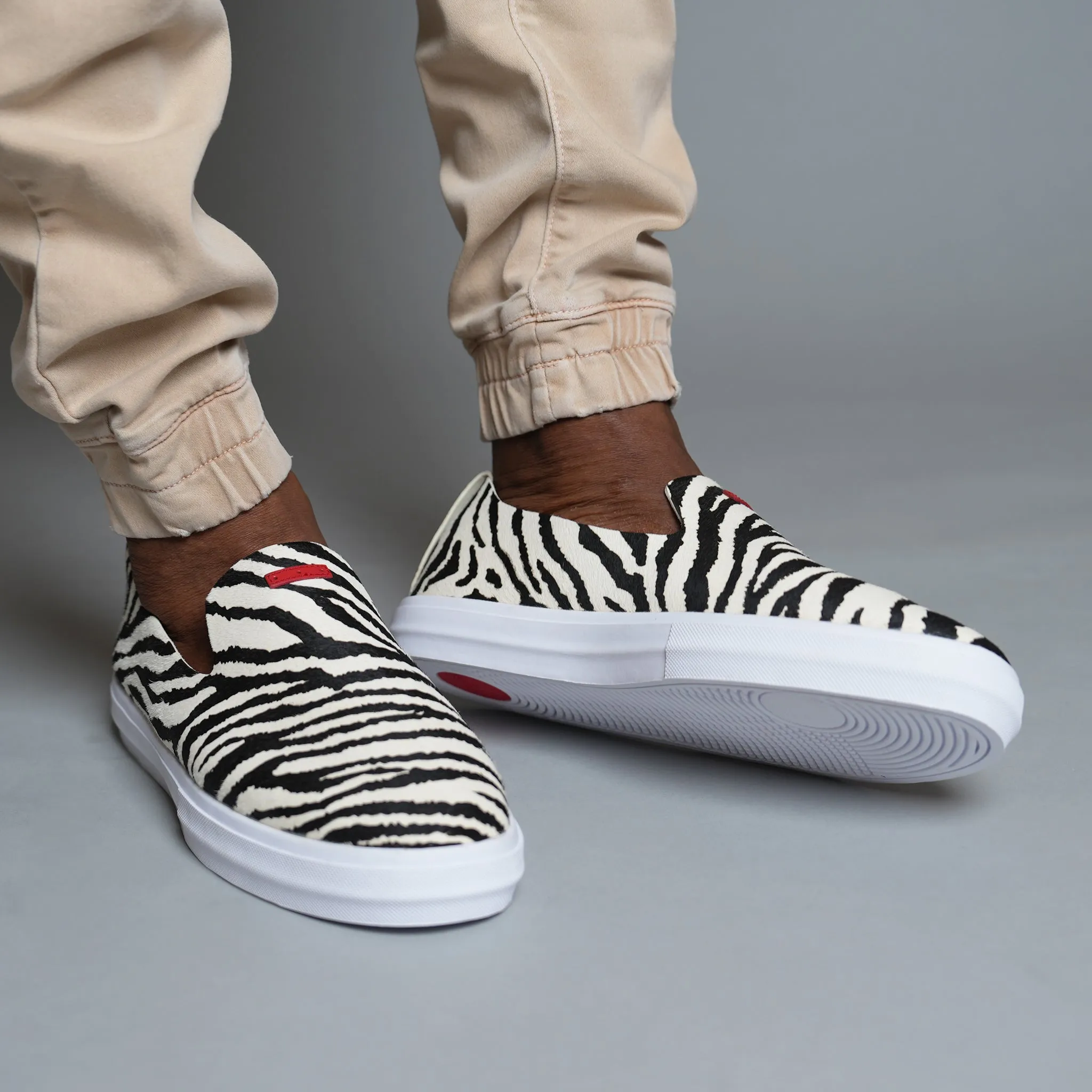 Glover Zebra / White
