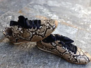Jeffrey Campbell: Winged in Beige & Black Snake