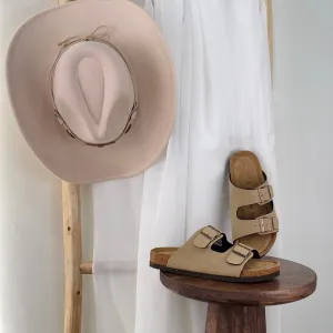 Jessie Sandals (Latte)
