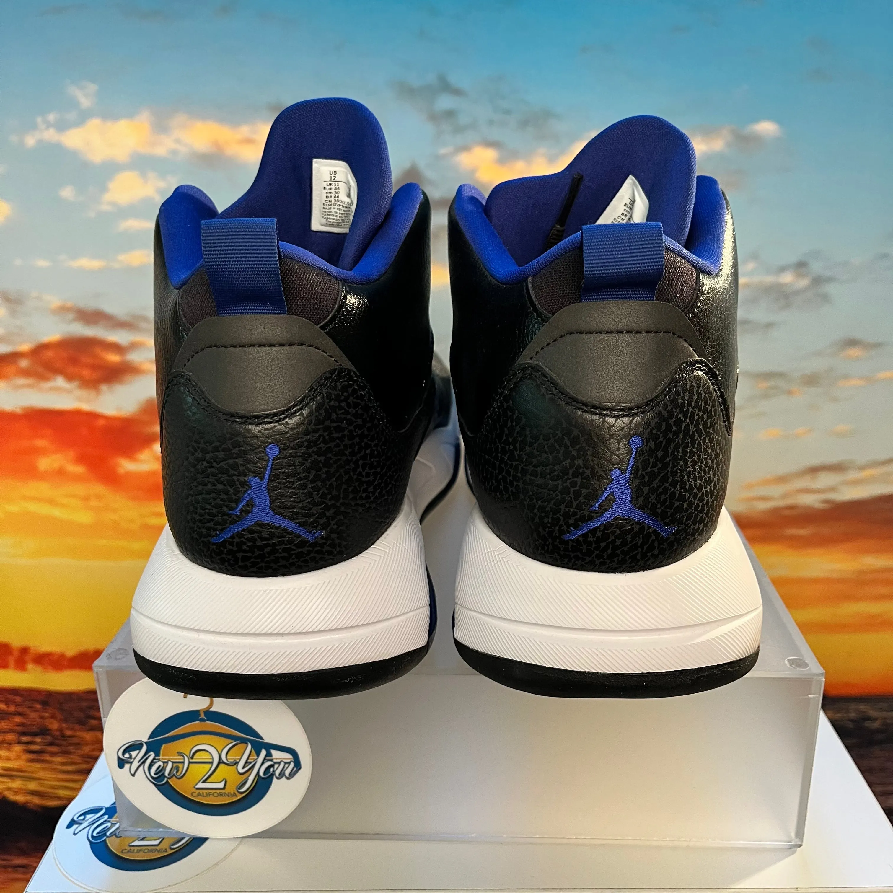 Jordan Maxin 200 'Black Rush Blue'