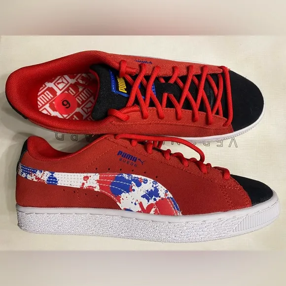NWOB size 6 Women’s Puma Sneakers