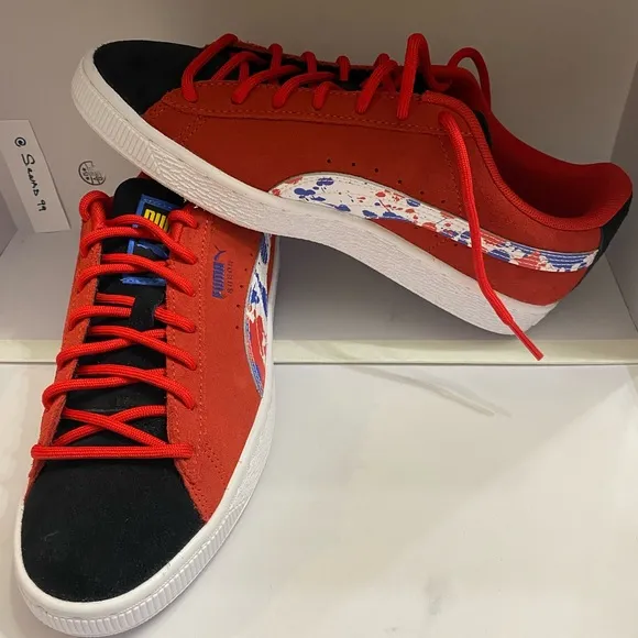 NWOB size 6 Women’s Puma Sneakers