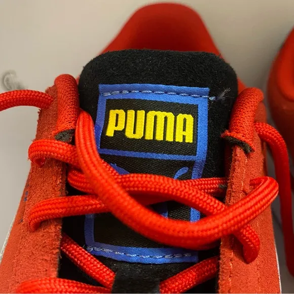 NWOB size 6 Women’s Puma Sneakers