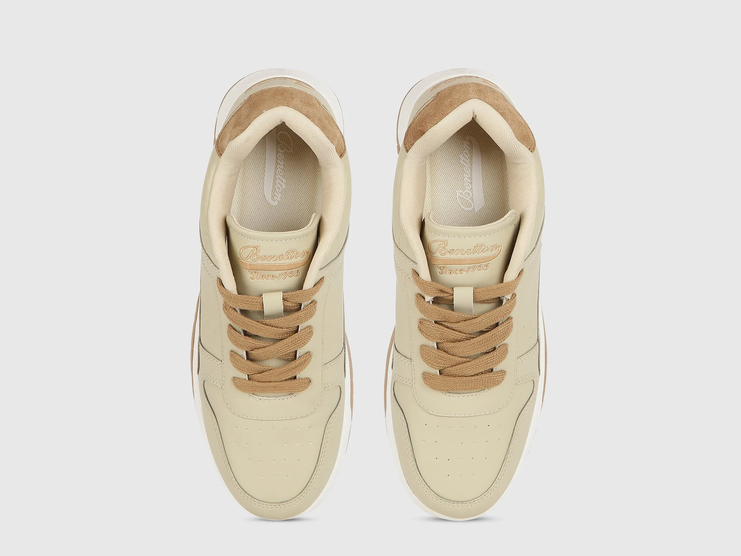 Perforated Pattern Lace-Up Casual Sneakers