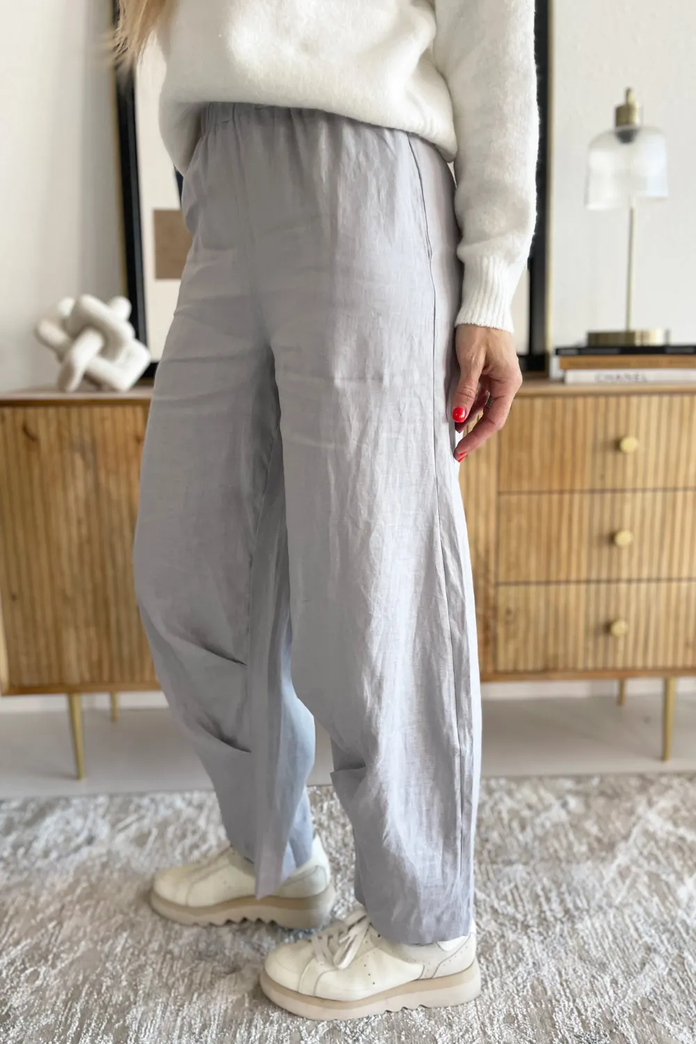 Pleated Linen Pants