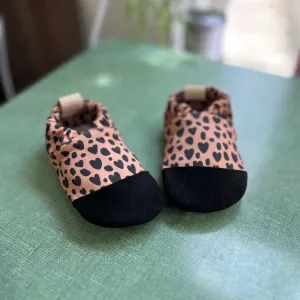 Water shoes - Cheetah hearts