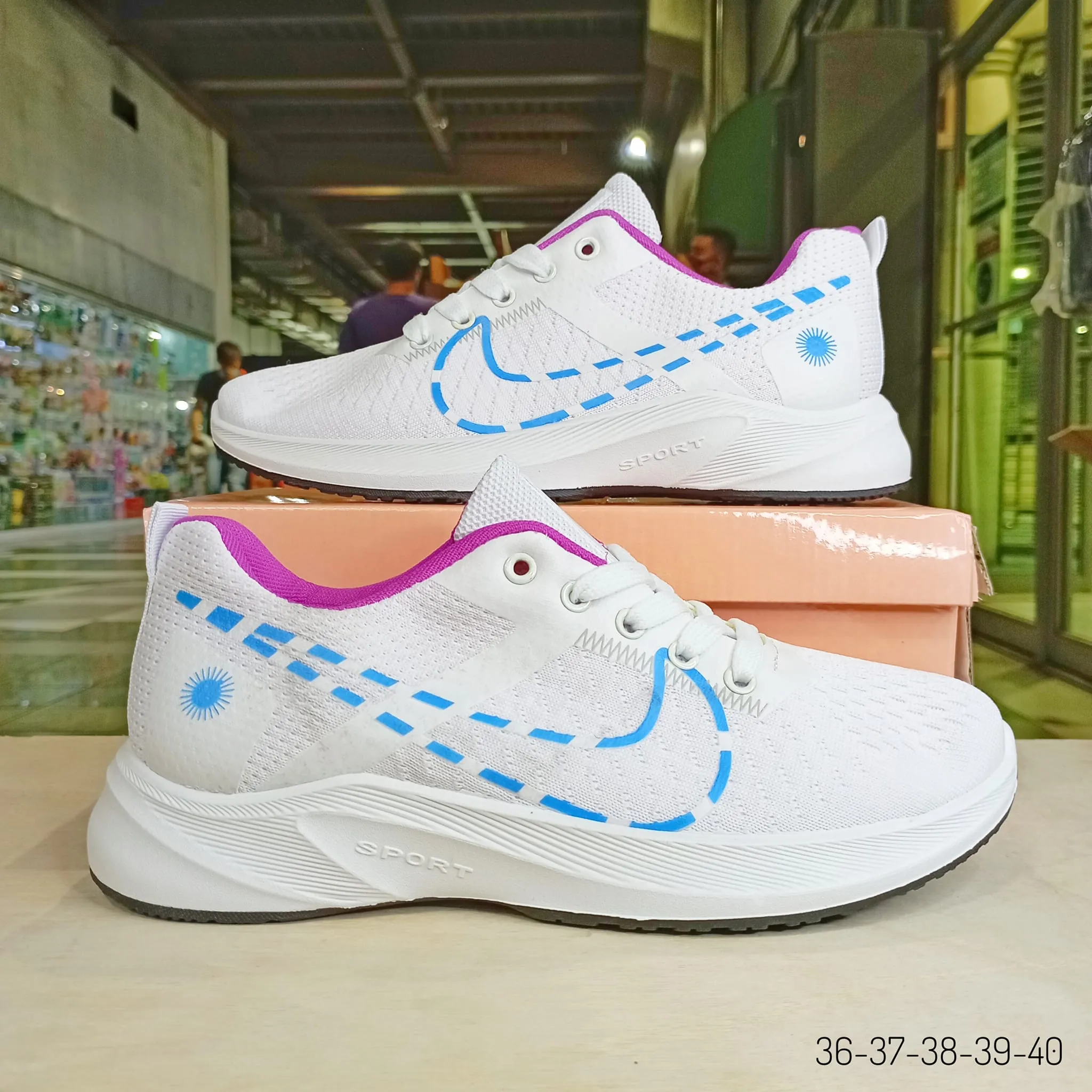Women's Sneakers