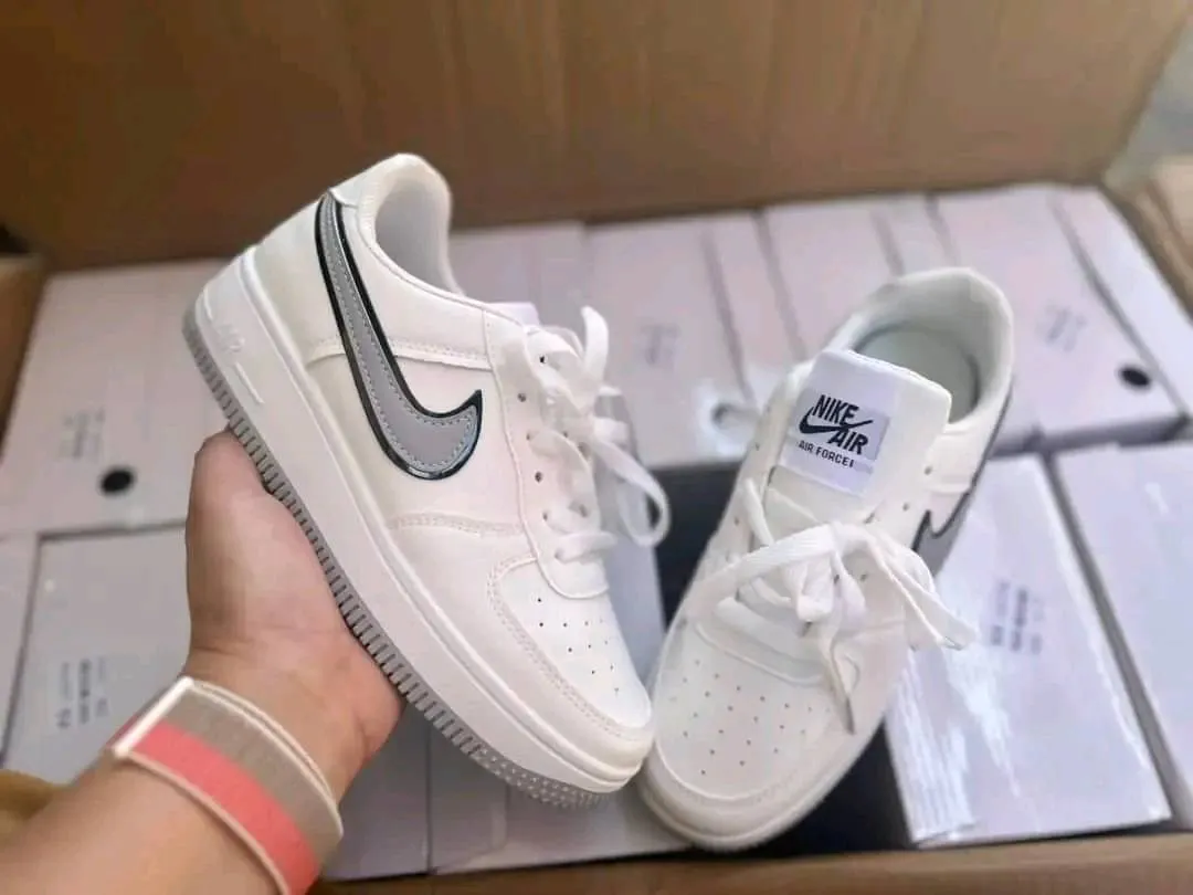 Women's Sneakers