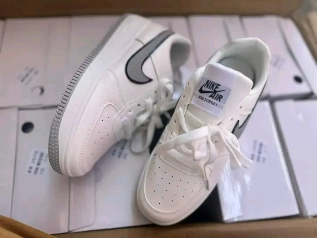 Women's Sneakers