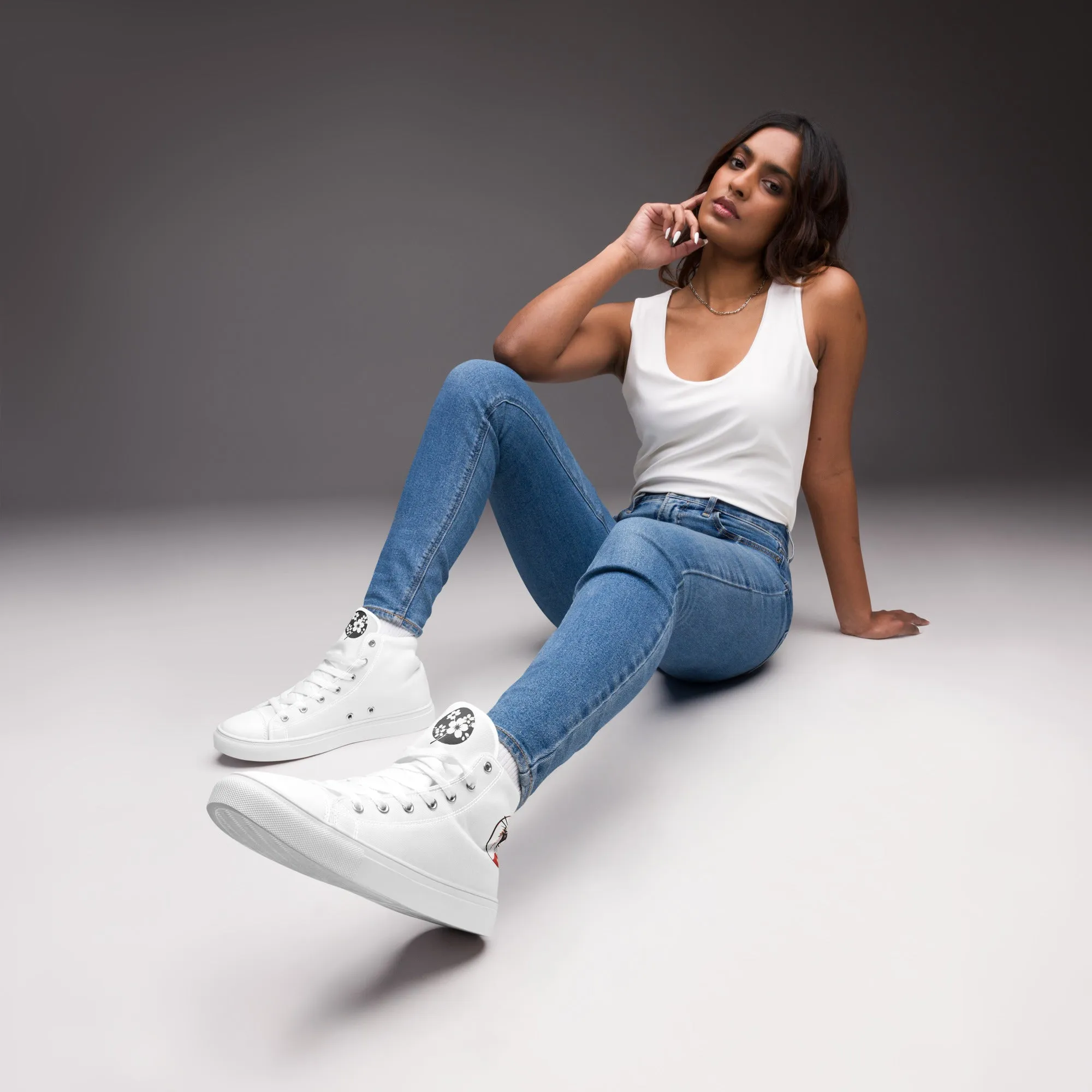 Yūga (Graceful or Elegant) Women’s High Top Canvas Shoes
